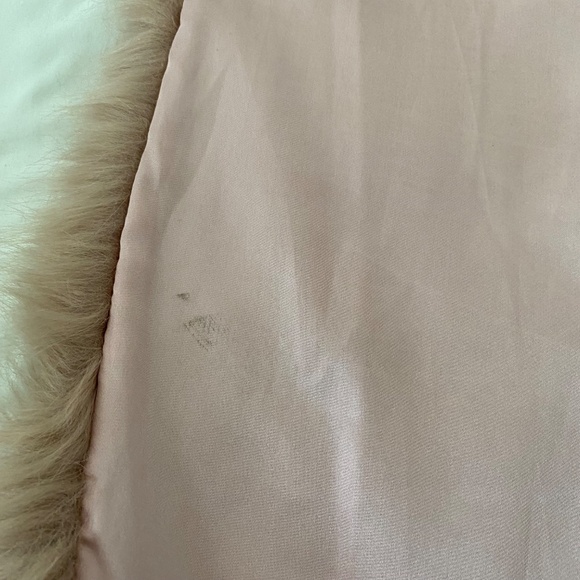 Dusty Pink / Mauve Faux Fur Shawl Scarf Wrap - Picture 7 of 11